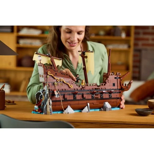 LEGO Ideas 21363 - Image 12/21