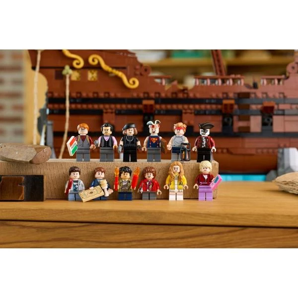 LEGO Ideas 21363 - Image 14/21